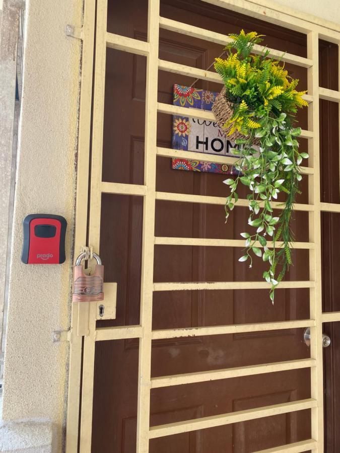 Lh Homestay Bandar Utama גואה מואסנג מראה חיצוני תמונה